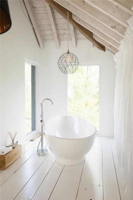 μοντέρνα καλύμματα δαπέδου λευκές σανίδες δαπέδου ξύλινες λευκές κουρτίνες μπάνιου rudne freistehe μπανιέρα