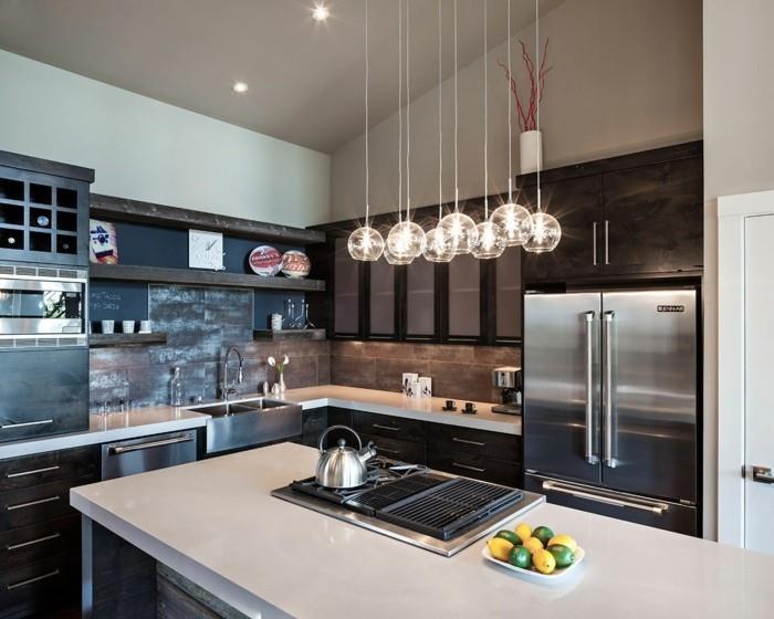 μοντέρνες κουζίνες κρεμαστά φώτα όμορφες ιδέες πλακάκια τοίχου ντεκό