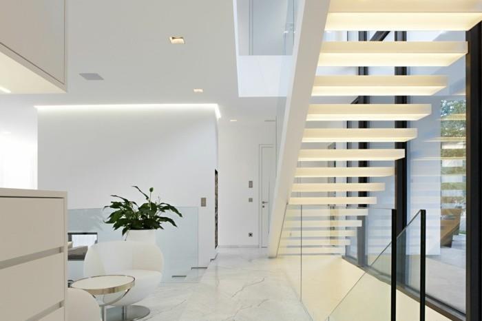μοντέρνες σκάλες φωτισμένες λευκές εγκαταστάσεις εσωτερικού σχεδιασμού