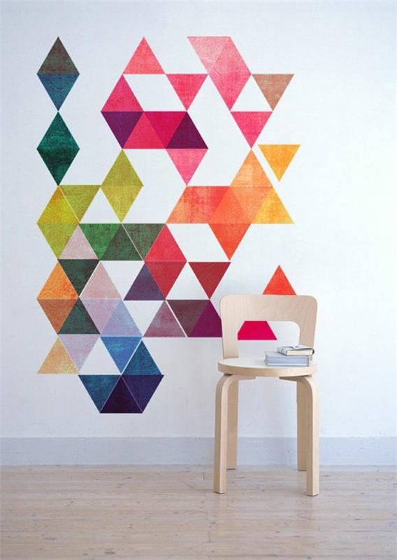 μοντέρνος σχεδιασμός τοίχου έγχρωμος σχεδιασμός τοίχου τρίγωνα ξύλινη καρέκλα