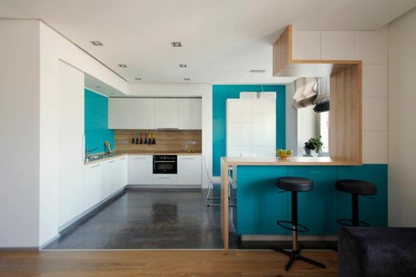 μοντέρνο διαμέρισμα κουζίνας πίσω τοίχου από ελαφρύ ξύλο με χοντρό κόκκο
