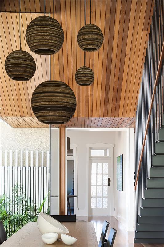μοντέρνο σπίτι coogee κατοικία sydney βιώσιμη αρχιτεκτονική ξύλινα κρεμαστά φώτα οροφής