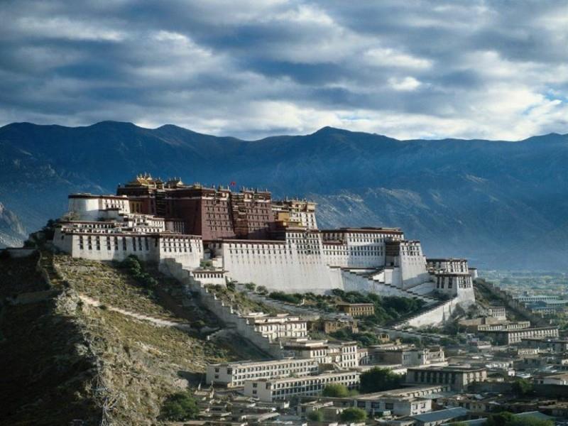 ταξίδι στο παλάτι της Λάσα Ποτάλα, πρωτεύουσα του Θιβέτ