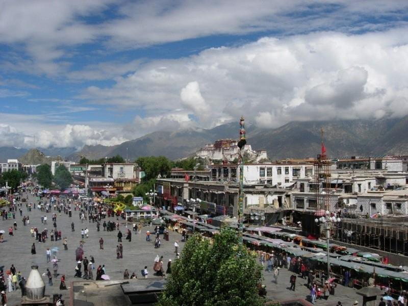 ταξιδέψτε στους ναούς και τα κτίρια της πρωτεύουσας του Θιβέτ Λάσα