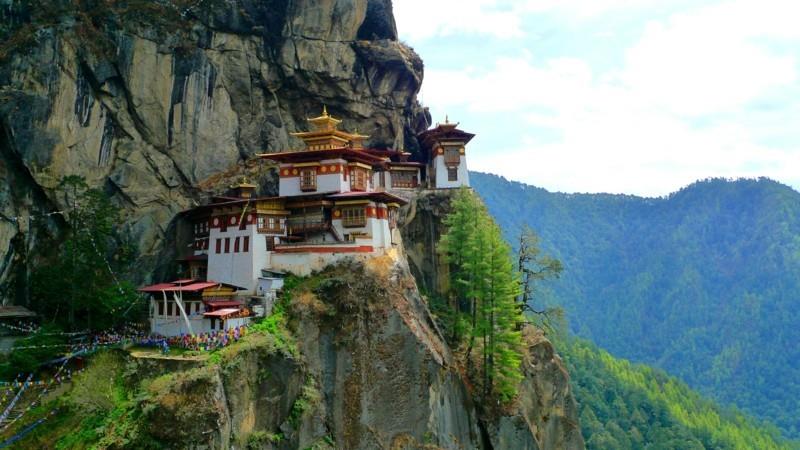 ταξίδι στο Θιβέτ πολιτιστική περιήγηση ροκ ναών