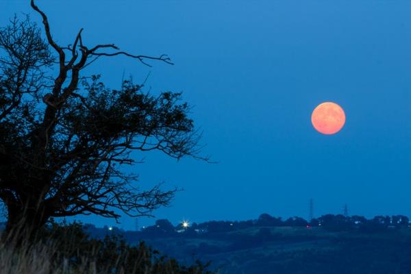 νυχτερινό πανόραμα πανσέληνος Σεπτέμβριος