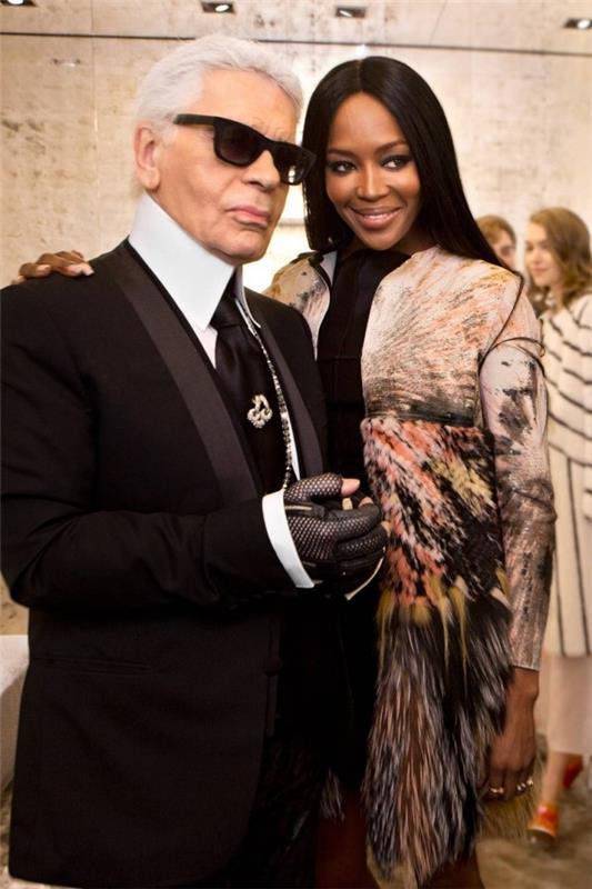 naomi με τον σχεδιαστή karl lagerfeld