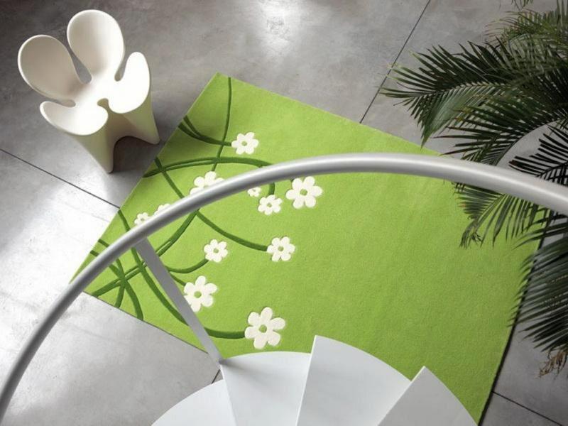 νέες τάσεις διαβίωσης ιδέες διακόσμησης σπιτιού λουλούδι μοκέτα πράσινο χαλί