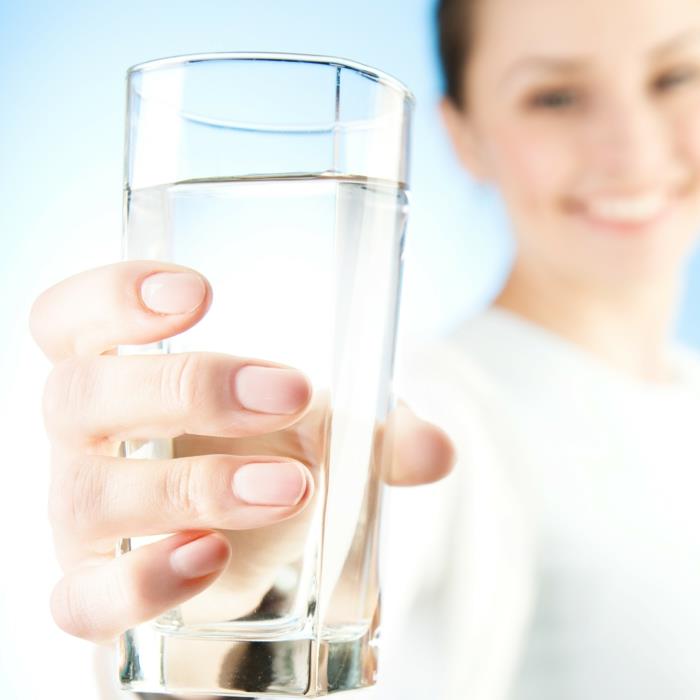 χαμηλότερη αρτηριακή πίεση πίνετε περισσότερες συμβουλές για την υγεία του νερού