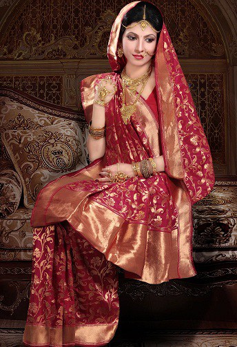 Kuzey Hindistan Düğün Saree