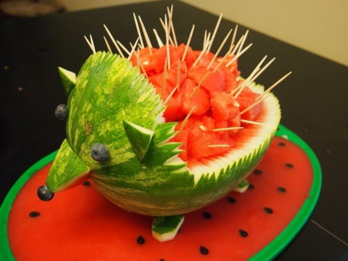 ιδέες γλυπτικής φρούτων diy σκαντζόχοιρος καρπούζι