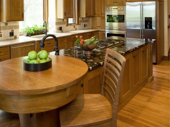 έπιπλα κουζίνας ανοιχτής κουζίνας με ξύλινη εμφάνιση και ψηφιδωτά πλακάκια