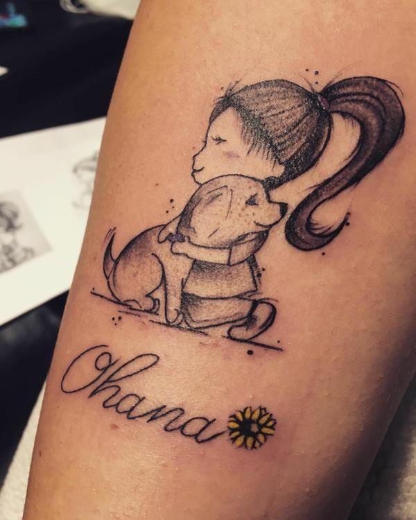 ohana τατουάζ σκυλί φιλία κορίτσι