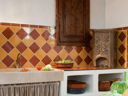 πορτοκαλί κόκκινα πλακάκια καθρέφτης κουζίνας νεροχύτης κουζίνα στυλ Γαλλίας
