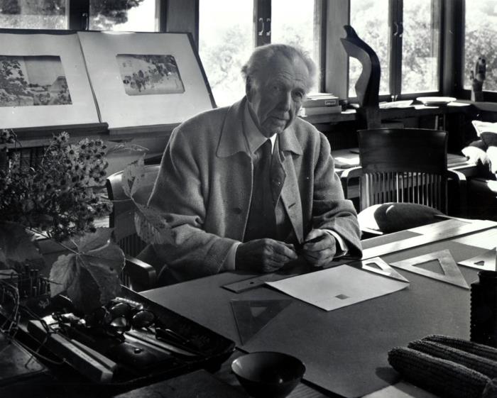 οργανική αρχιτεκτονική Frank Lloyd Wright στο στούντιο