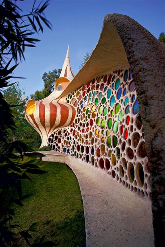 οργανική αρχιτεκτονική nautilus πολύχρωμο γυάλινο παράθυρο