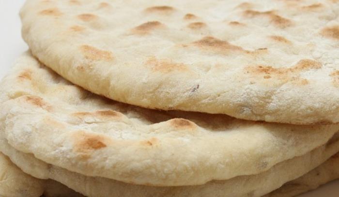 ανατολίτικες συνταγές ψήνετε αραβικό ψωμί lavash