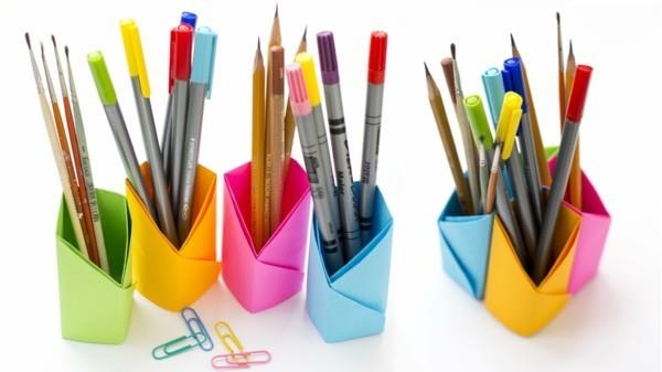 Οι ιδέες origami κάνουν τη δική σας θήκη από στυλό από χαρτί