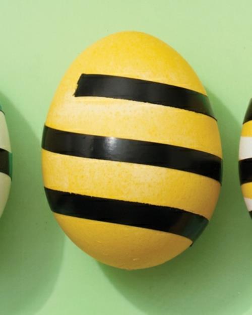 αυθεντικά πασχαλινά αυγά σχήμα λωρίδες κίτρινο χρώμα
