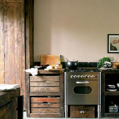 πρωτότυπες ιδέες διακόσμησης ανακτημένα ντουλάπια κουζίνας από ξύλο