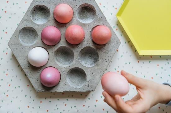 Πασχαλινές διακοσμήσεις από σκυρόδεμα φτιάξτε τον δίσκο αυγών μόνοι σας