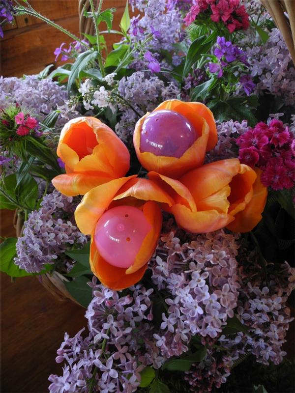 Πασχαλινή διακόσμηση χρωματιστά Πασχαλινά αυγά πλαστικά λουλούδια