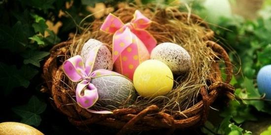πασχαλινές ιδέες διακόσμησης άλεση πασχαλινά αυγά στη φωλιά