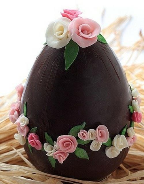 Πασχαλινά αυγά από τριαντάφυλλα ζάχαρης σοκολάτας λευκό ροζ