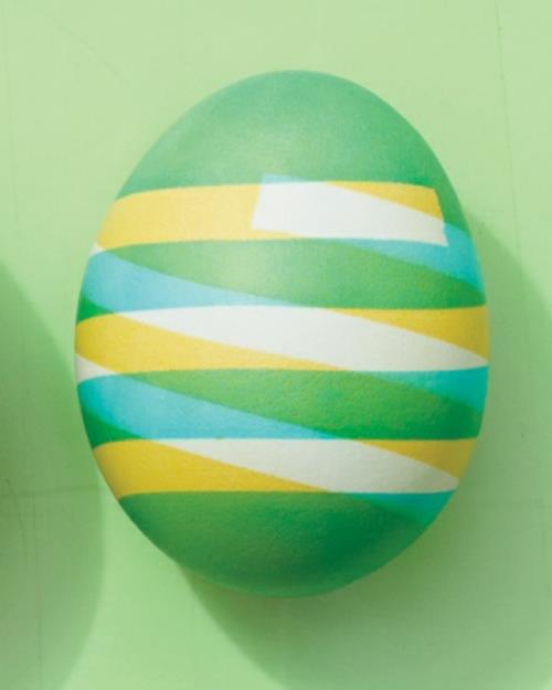 αυγά του Πάσχα σχήμα μοτίβο λωρίδες τελικό αποτέλεσμα