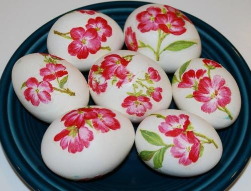 πασχαλινά αυγά με τεχνική χαρτοπετσέτας ανοιξιάτικα κλωνάρια ροζ
