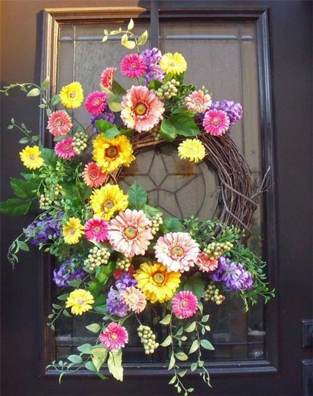 Πασχαλινό στεφάνι μπερδεμένο άνοιξη πόρτα λουλούδια διακόσμηση