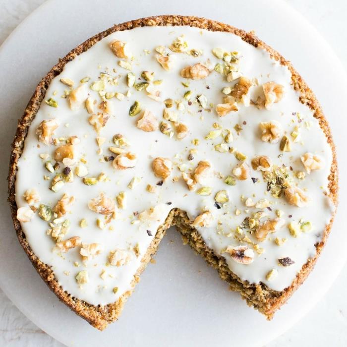 Συνταγή κέικ Πάσχα vegan καρύδι σοκολάτας