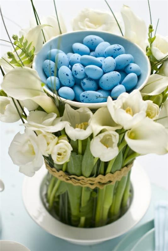 πασχαλινές διακοσμήσεις τραπέζια tinker πασχαλινές ρυθμίσεις λευκές τουλίπες μπλε αυγά ορτυκιών