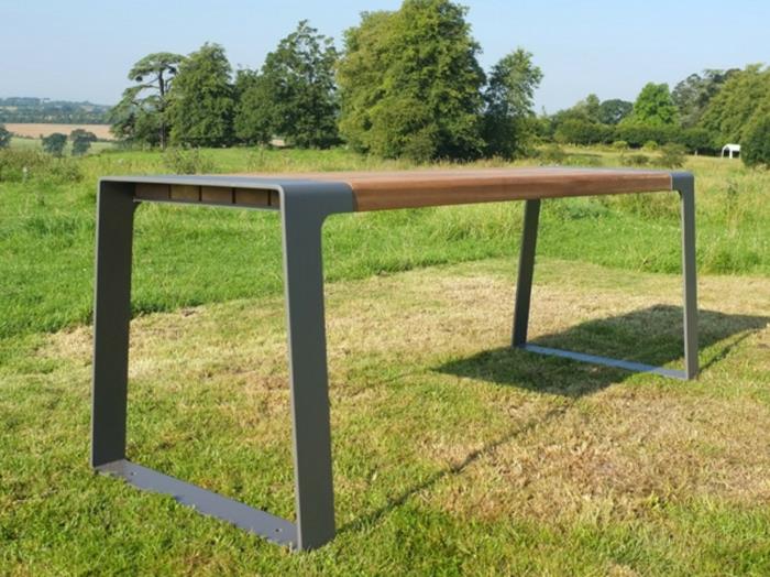 εξωτερικά τραπέζια ξύλινο μέταλλο