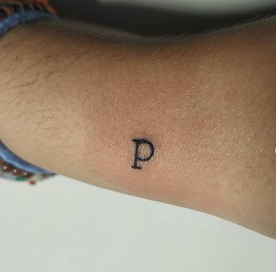 Didžiosios P ​​raidės tatuiruotė