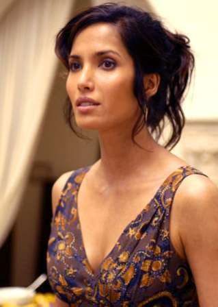 Padma Lakshmi giyinme anlayışı