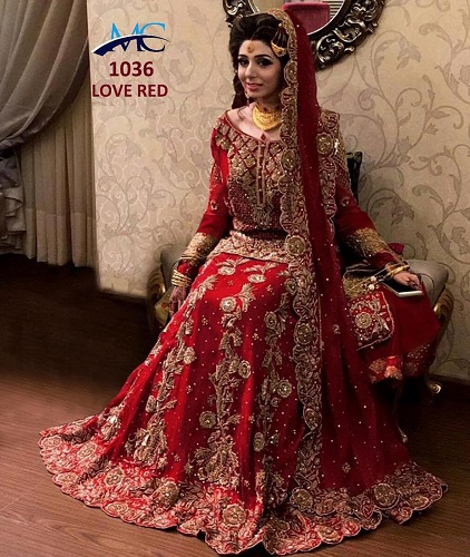 Siuvinėta Pakistano lehenga