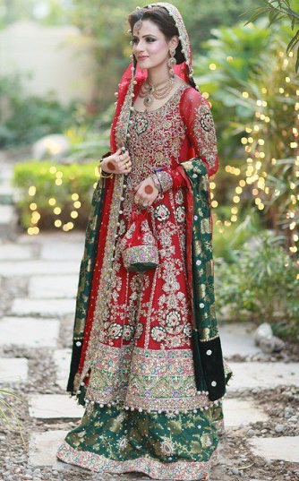 Raudona ir žalia Pakistano lehenga