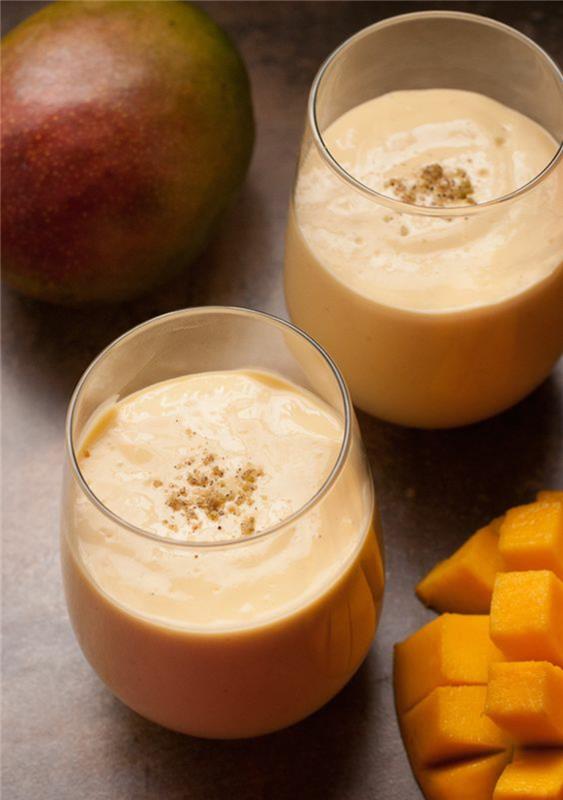 πακιστανική κουζίνα τυπικά ποτά Mango Lassi