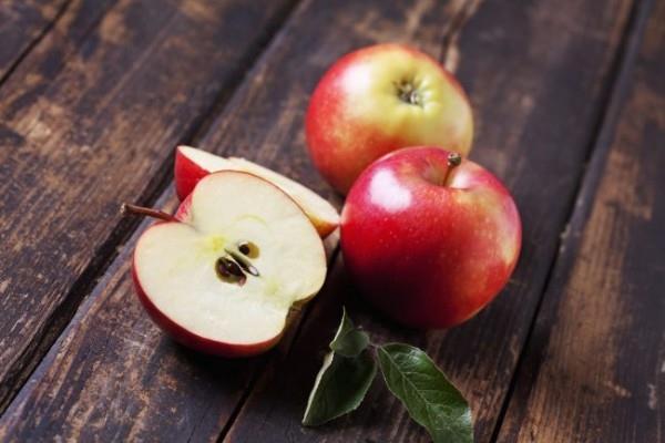 Τα μήλα είναι μια υγιεινή υπερτροφή για άτομα άνω των 50 ετών