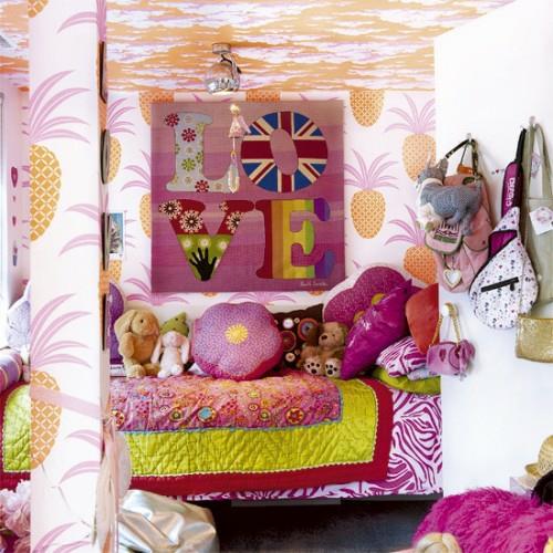 shrill pop art ιδέες διακόσμησης τοίχων πολύχρωμες υφές floral διακοσμήσεις