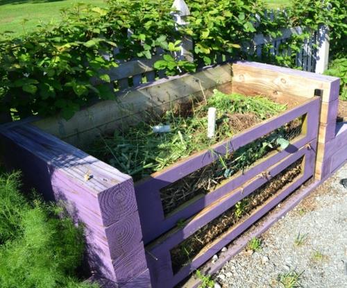 πρακτικό σχέδιο κήπου μοβ ξύλινα κοντάρια