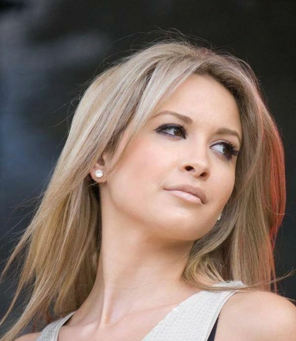 διασημότητες Γερμανία mandy capristo blond