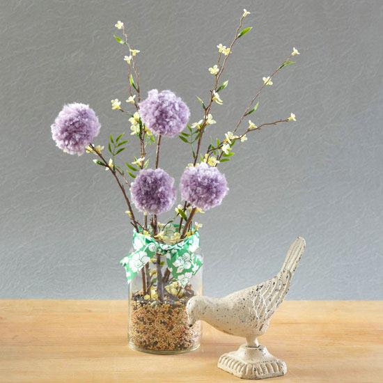 puschel λουλούδια μωβ ενδιαφέρουσα ιδέα deco Πασχαλινή διακόσμηση τραπεζιού για το Πάσχα