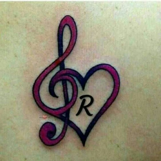 R tatuiruotės idėja