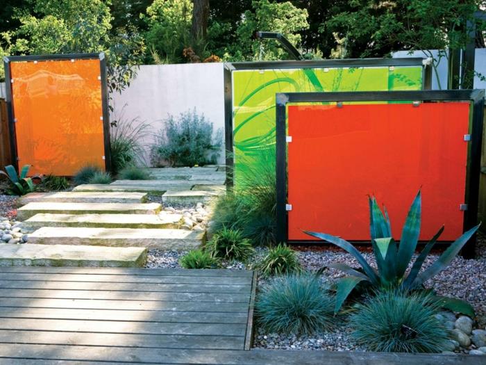 πέργκολα φράχτη κήπου πολύχρωμα γυάλινα πλαστικά τζάμια