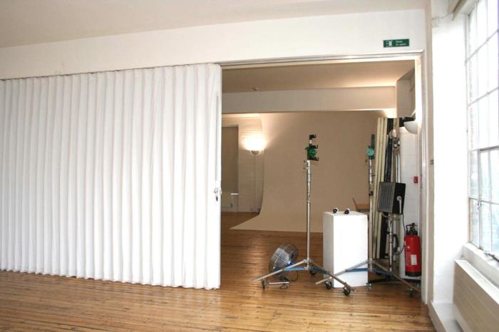 δωμάτιο διαχωριστικό κουρτίνα δωμάτιο διαχωριστικό ράφι λευκό διακοσμητικό τοίχο αίθουσα άσκησης
