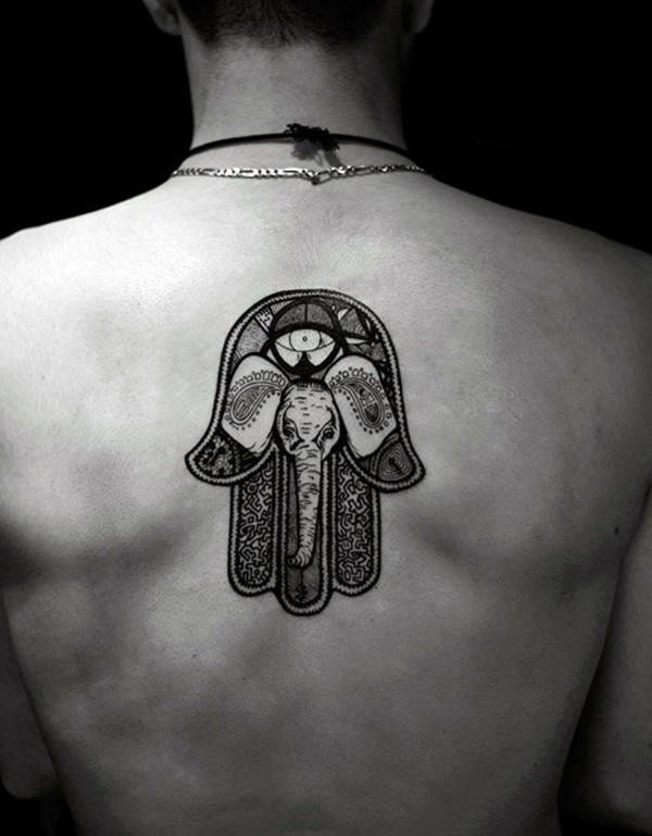 πλάτη hamsa τατουάζ με ελέφαντα
