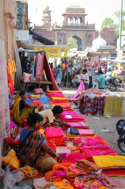 ταξίδι στην αγορά υφασμάτων της Ινδίας