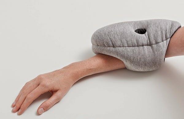 ταξιδιωτικό μαξιλάρι σχεδιαστικό μαξιλάρι Ostrich Pillow Mini πρωτοποριακός σχεδιασμός